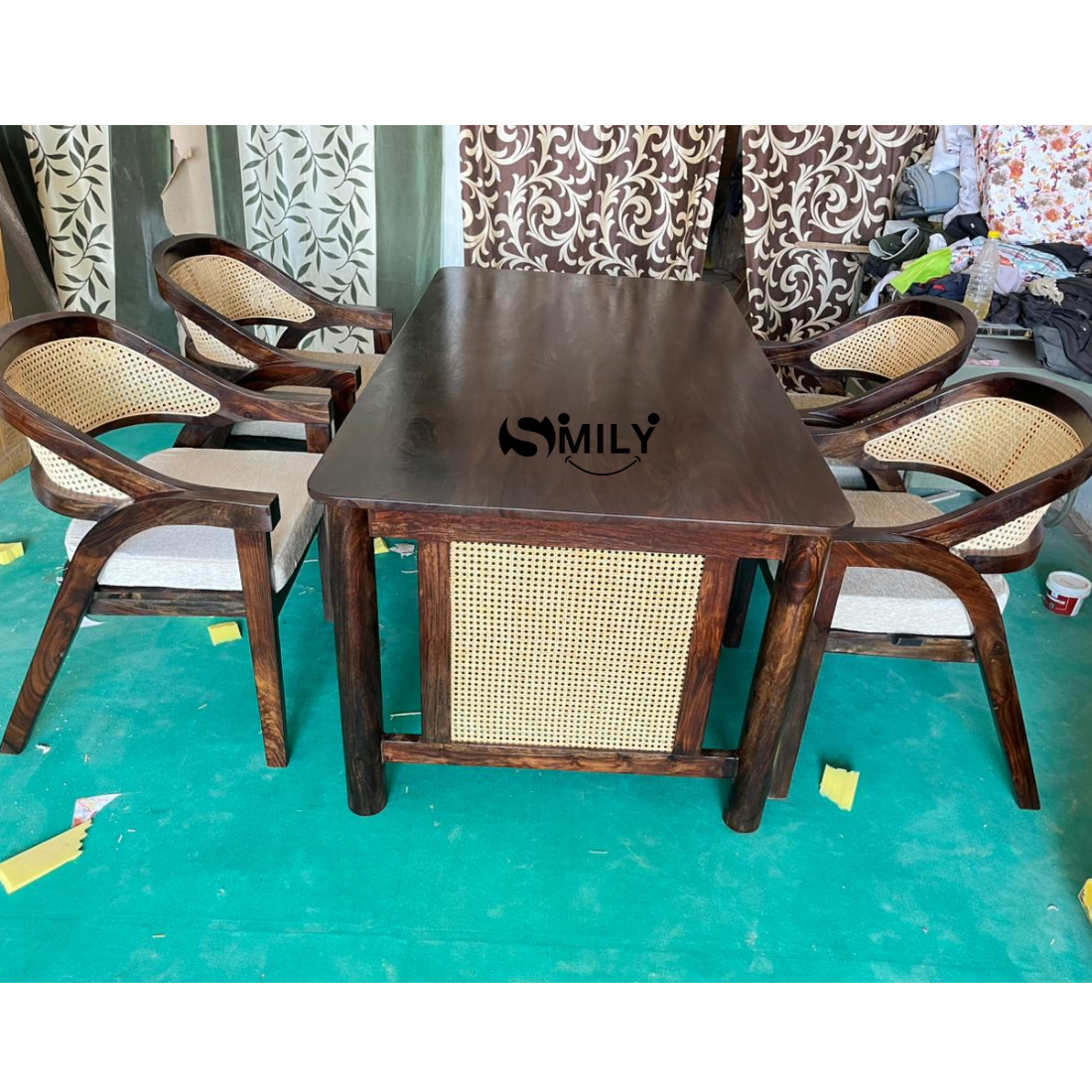 Solid Wood Rattan Dinning Table with Rattan Chairs
