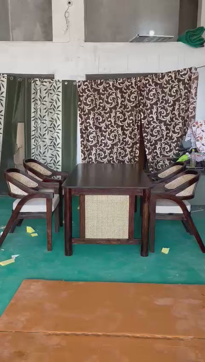 Solid Wood Rattan Dinning Table with Rattan Chairs